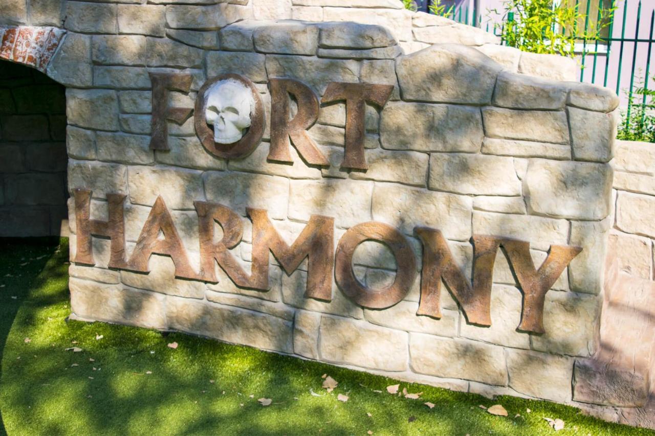 Harmony Suites - Dream Island Slântsjev Brjag Eksteriør bilde